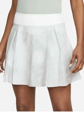 Nike DH2485 Dri-fit Club Golf Skort Pleated NWT Size M